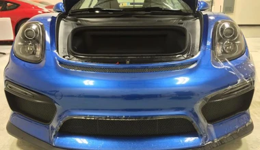 Γιατί πουλάει την Porsche Cayman GT4;