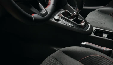 Νέα Ford Focus Black & Red Edition