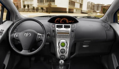 Toyota Yaris 1.33 5d Sol - 2010