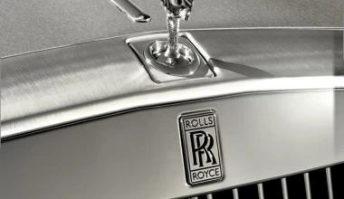 Τρία νέα αγαλματίδια για τη Rolls Royce

