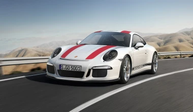 Τιμή στα «όπλα» από την Porsche 911 R (video)