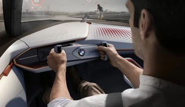 BMW Vision Next 100 concept (videos)