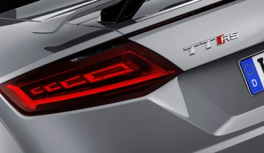 Πρεμιέρα  για τα Audi TT RS των 400 PS