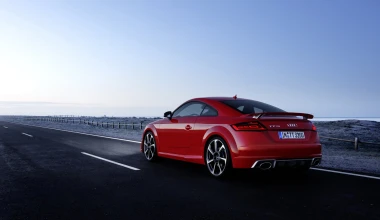 Πρεμιέρα για τα Audi TT RS των 400 PS