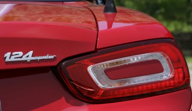 ΠΡΩΤΗ ΟΔΗΓΗΣΗ: Fiat 124 Spider