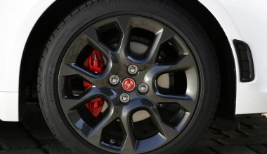 ΠΡΩΤΗ ΟΔΗΓΗΣΗ: Abarth 124 Spider