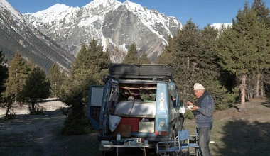 Ο γύρος του κόσμου με ένα Mercedes G-Wagen