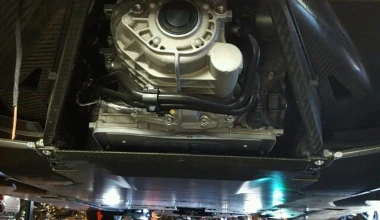 Ακόμα πωλείται η τρακαρισμένη Porsche 918 Spyder