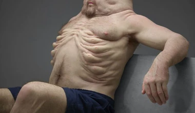 Έτσι πρέπει να είσαι για να επιβιώσεις σε τροχαίο (video)