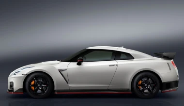 Το νέο Nissan 2017 GT-R Nismo «στον δρόμο»
