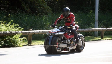 Μοτοσικλέτα με κινητήρα Maserati 470 ίππων (video)