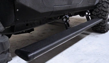 Κινέζοι έκαναν το Jeep Wrangler 6x6