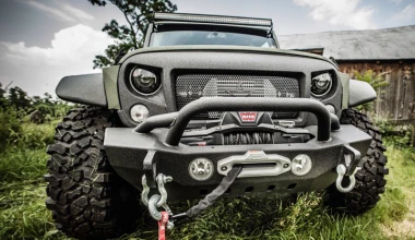 Κινέζοι έκαναν το Jeep Wrangler 6x6