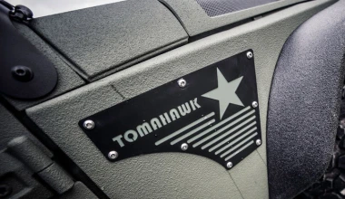 Κινέζοι έκαναν το Jeep Wrangler 6x6