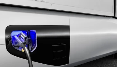 Ηλεκτρικό φορτηγό Mercedes-Benz με 200 km αυτονομίας