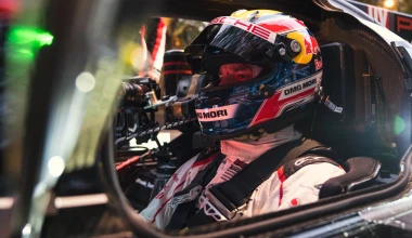 Αγωνιστική Porsche στους δρόμους του Λονδίνου