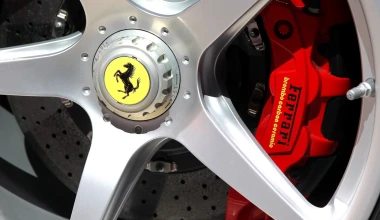 Η LaFerrari Aperta χωρίς οροφή στο Παρίσι