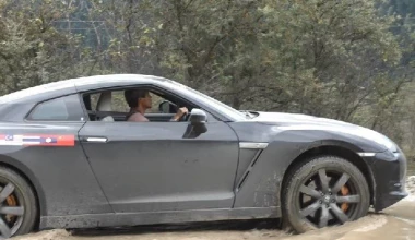 Με Nissan GT-R στο Έβερεστ