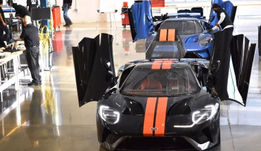 Το πρώτο Ford GT πάτησε δρόμο (video)