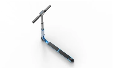 Ένα μικρό scooter στην πόρτα του Hyundai Ioniq