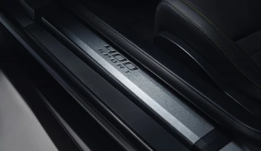 Ανανεωμένη Jaguar F-Type