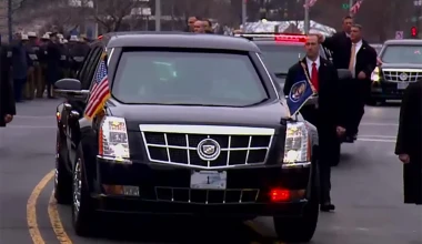 Γιατί ο Trump μπήκε στην παλιά Cadillac του Obama;