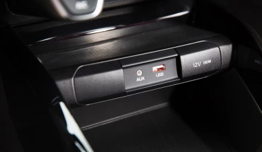 ΟΔΗΓΟΥΜΕ το νέο Kia Rio