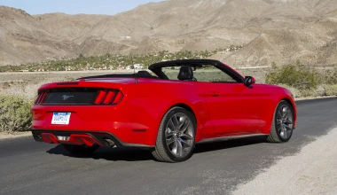 5 κόκκινα αυτοκίνητα να (της) αγοράσεις του Αγίου Βαλεντίνου