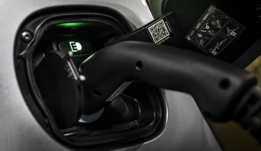 ΟΔΗΓΟΥΜΕ το νέο Smart electric drive