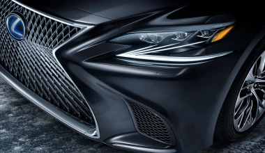 Πρεμιέρα για το υβριδικό Lexus LS 500h
