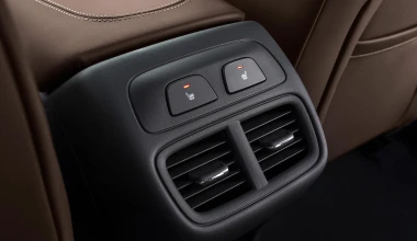 ΠΡΩΤΗ ΟΔΗΓΗΣΗ: OPEL Insignia Grand Sport