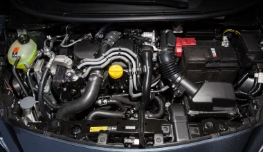 ΟΔΗΓΟΥΜΕ στην Ελλάδα το νέο Nissan Micra