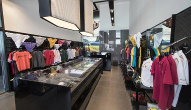 Πού βρίσκεται η μεγαλύτερη έκθεση της Lamborghini;