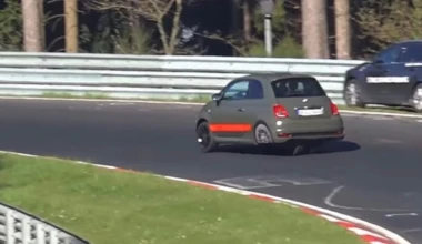 «Τρίκυκλο» Fiat 500 στο Nurburgring (video)