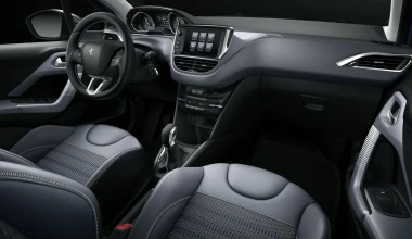 PEUGEOT 208. Fully Connected!