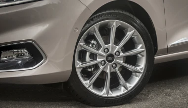 ΟΔΗΓΟΥΜΕ: Ford Fiesta ST-Line και Vignale