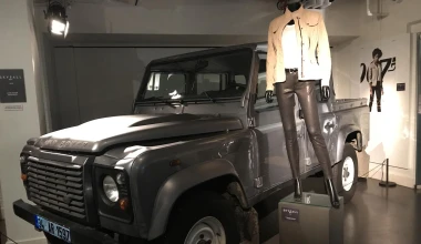 Τα κορίτσια του James Bond πίσω από το τιμόνι