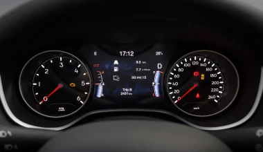 ΝΕΟ JEEP COMPASS. Έξω από τα συνηθισμένα