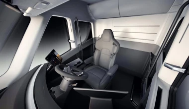 Από περιέργεια, πόσο κάνει το φορτηγό της Tesla;