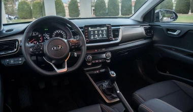 Οδηγούμε το νέο Kia Stonic 1.2 στην Αθήνα