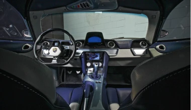 Νέα Mazzanti Evantra V8