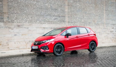 ΟΔΗΓΟΥΜΕ το νέο Honda Jazz 1.5 i-VTEC