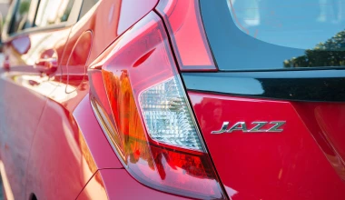 ΟΔΗΓΟΥΜΕ το νέο Honda Jazz 1.5 i-VTEC