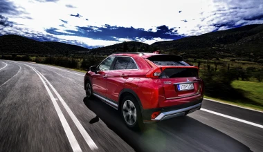 ΟΔΗΓΟΥΜΕ το Mitsubishi Eclipse Cross 1.5 MIVEC TURBO 2WD