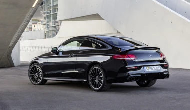 Ανανεωμένη Mercedes-Benz C-Class Coupe και Cabriolet