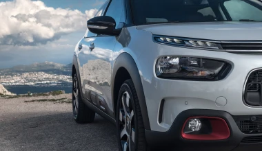 ΟΔΗΓΟΥΜΕ στην Ελλάδα το νέο Citroen C4 Cactus