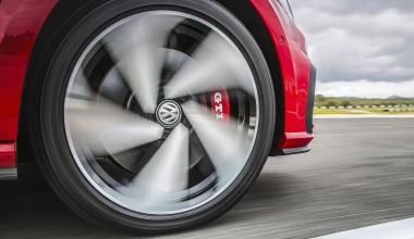 ΠΡΩΤΗ ΟΔΗΓΗΣΗ: VW GTI Performance Days