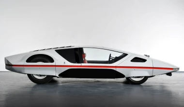 Αυτή η Ferrari βγήκε πρώτη φορά στον δρόμο (video)