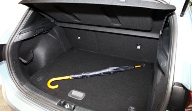 ΟΔΗΓΟΥΜΕ το νέο Kia Ceed