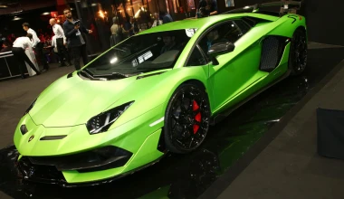 4+1 supercars που είδαμε στο Παρίσι